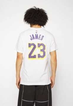 Nike Performance Nba Los Angeles Lakers Lebron James TeeSquadraWhite Uomo T-shirt E Polo N1242D4X1-A13 11 Nike Performance Nba Los Angeles Lakers Lebron James TeeSquadraWhite Uomo T-shirt E Polo N1242D4X1-A13 -Negozio Di Abbigliamento Zalando 8e0cbe7a681345b0ba3057a27d068019