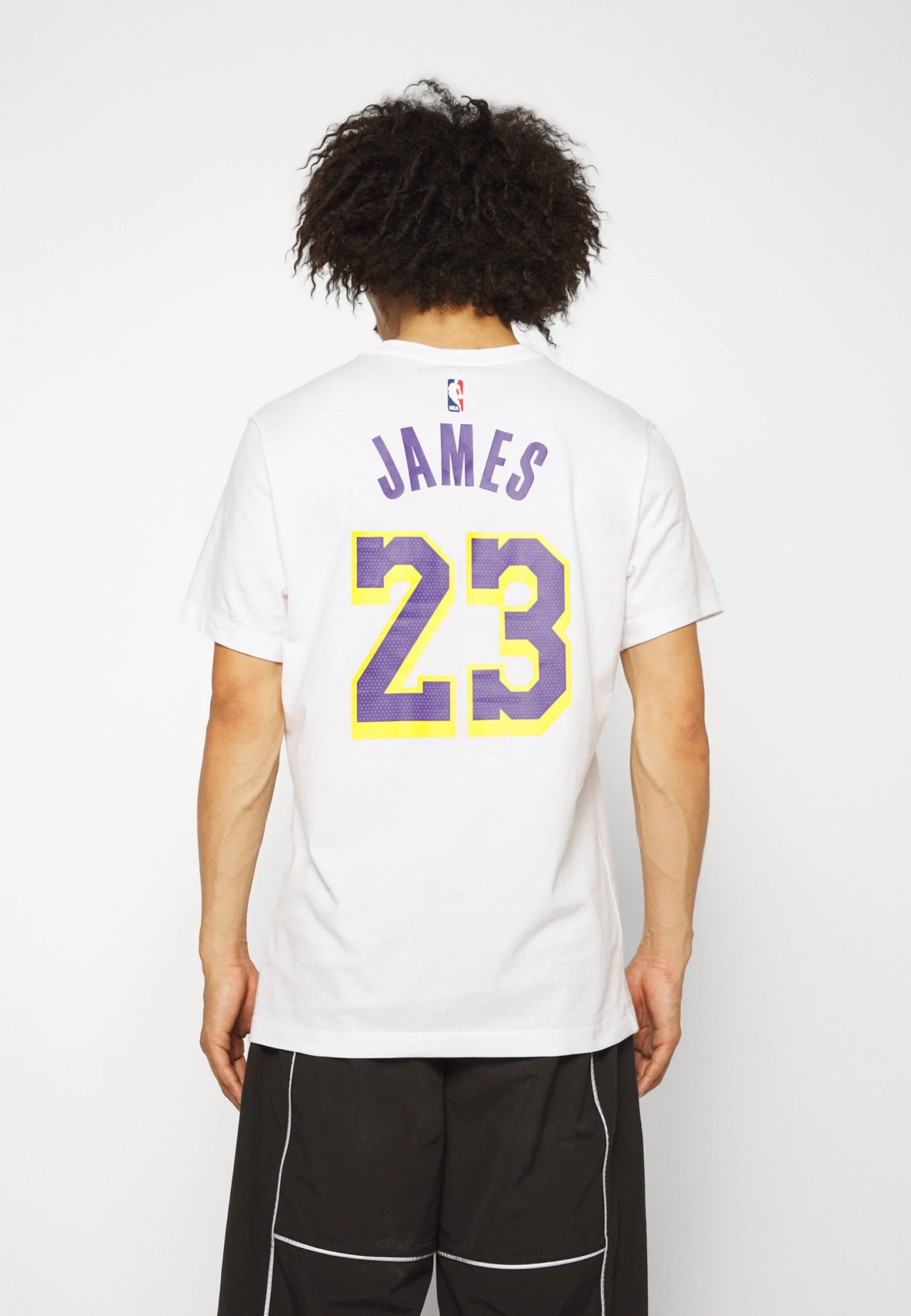 Nike Performance Nba Los Angeles Lakers Lebron James TeeSquadraWhite Uomo T-shirt E Polo N1242D4X1-A13 4 Nike Performance Nba Los Angeles Lakers Lebron James TeeSquadraWhite Uomo T-shirt E Polo N1242D4X1-A13 - immagine 4