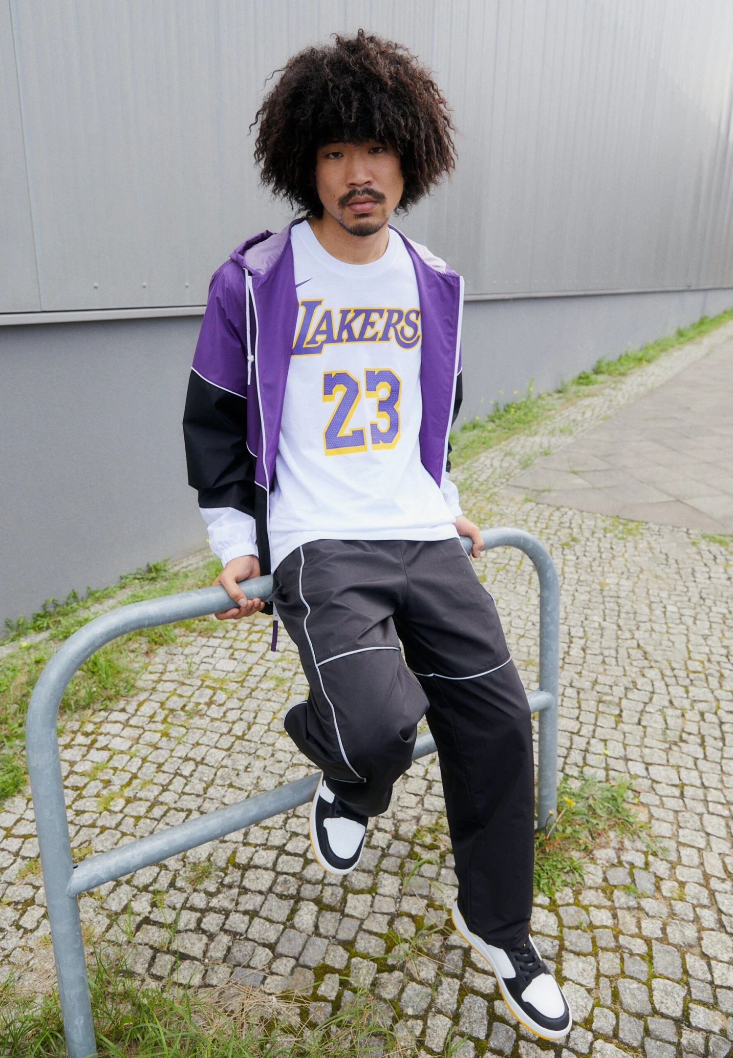 Nike Performance Nba Los Angeles Lakers Lebron James TeeSquadraWhite Uomo T-shirt E Polo N1242D4X1-A13 2 Nike Performance Nba Los Angeles Lakers Lebron James TeeSquadraWhite Uomo T-shirt E Polo N1242D4X1-A13 - immagine 2